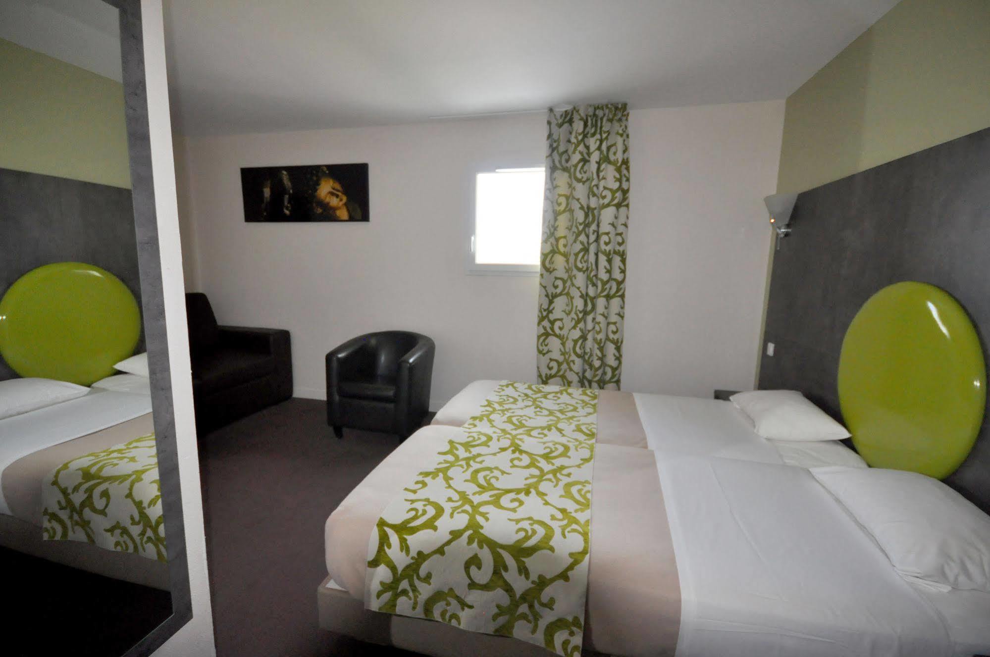 Brit Hotel Confort Alexia - La Souterraine Exterior photo